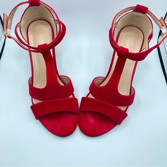 Red Velvet Women's Sandales with 2”Heels Pre-Loved Excellent Condition Size 39 - Picture 3 of 16